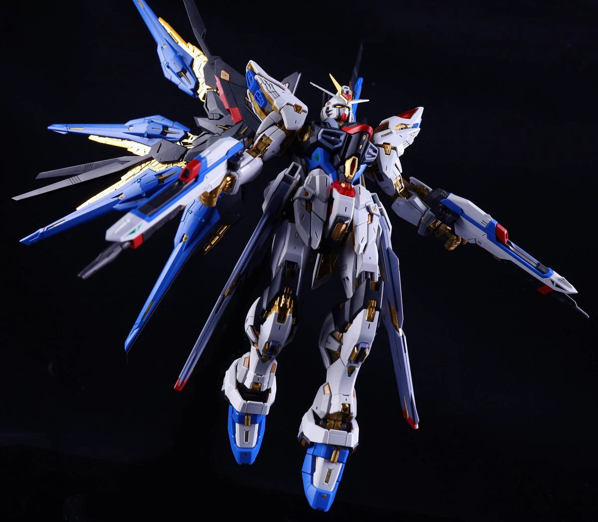 PIANXIN MGEX Strike Freedom 1/100 ABS Model Kit