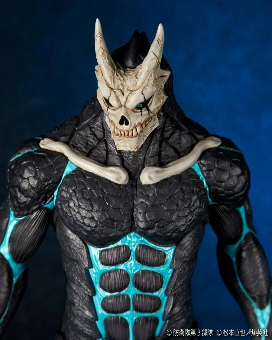 26cm Kaiju No. 8 Anime Figure Kafka Hibino Action Figure Standing Kaiju Number Eight Figurine PVC Collection  Model Doll Toys