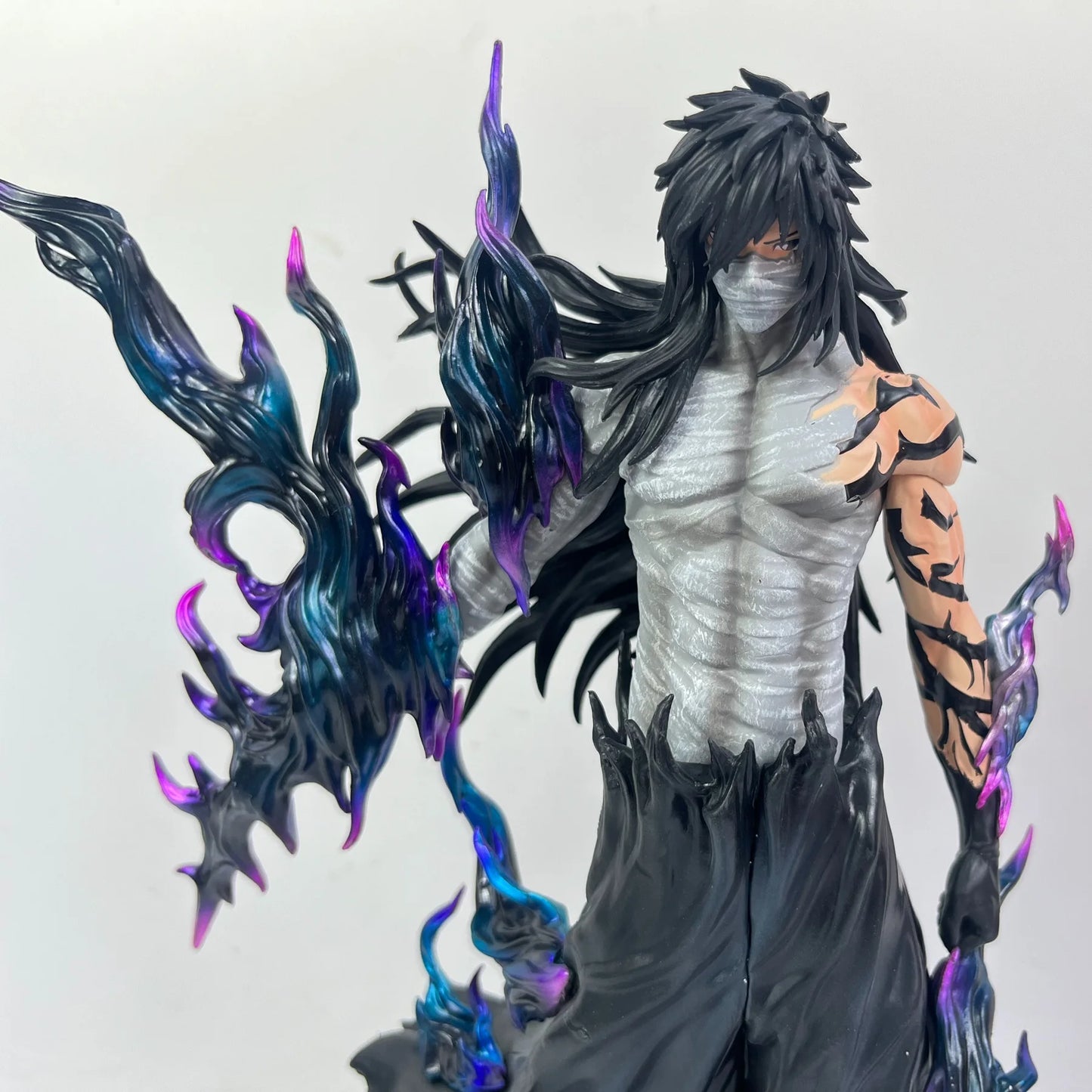 31-33cm Bleach Ichigo Figure Hollow White Horned & Mugetsu Form PVC Anime Peripheral Desktop Decor Collectible Statue Fan Gift