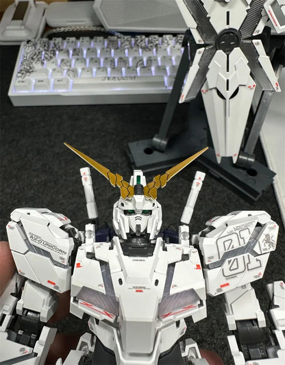 Bandai RX-0 Unicorn Ver.Ka 1/100 Assembly Plastic Model Kit