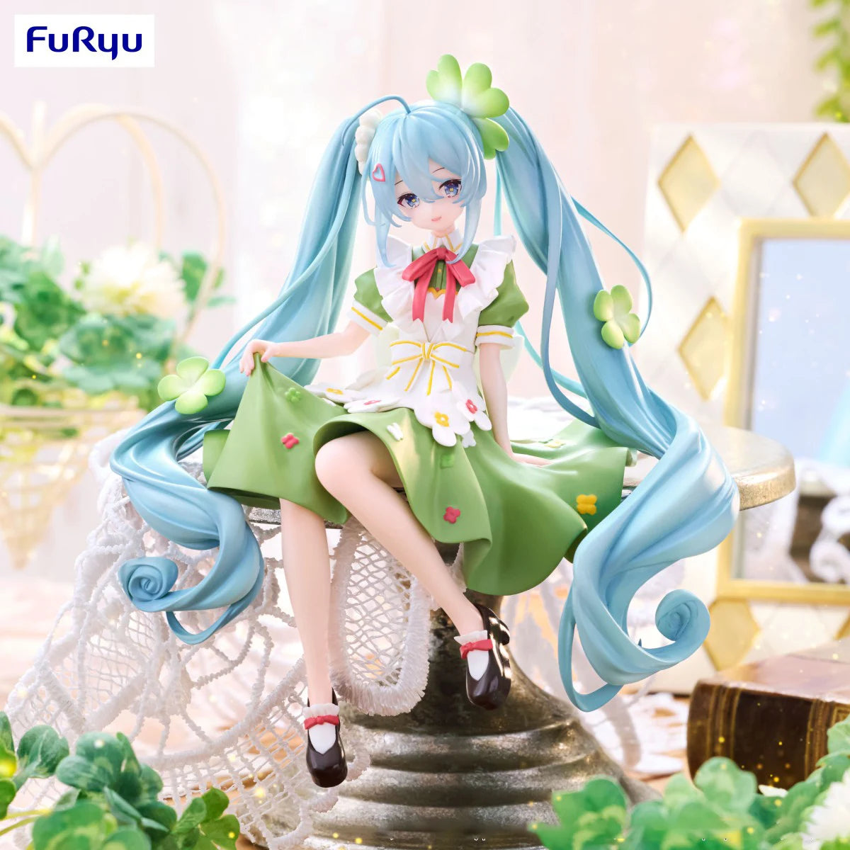 Bandai Hatsune Miku Flower Fairy Four-Leaf Clover 15CM PVC Model
