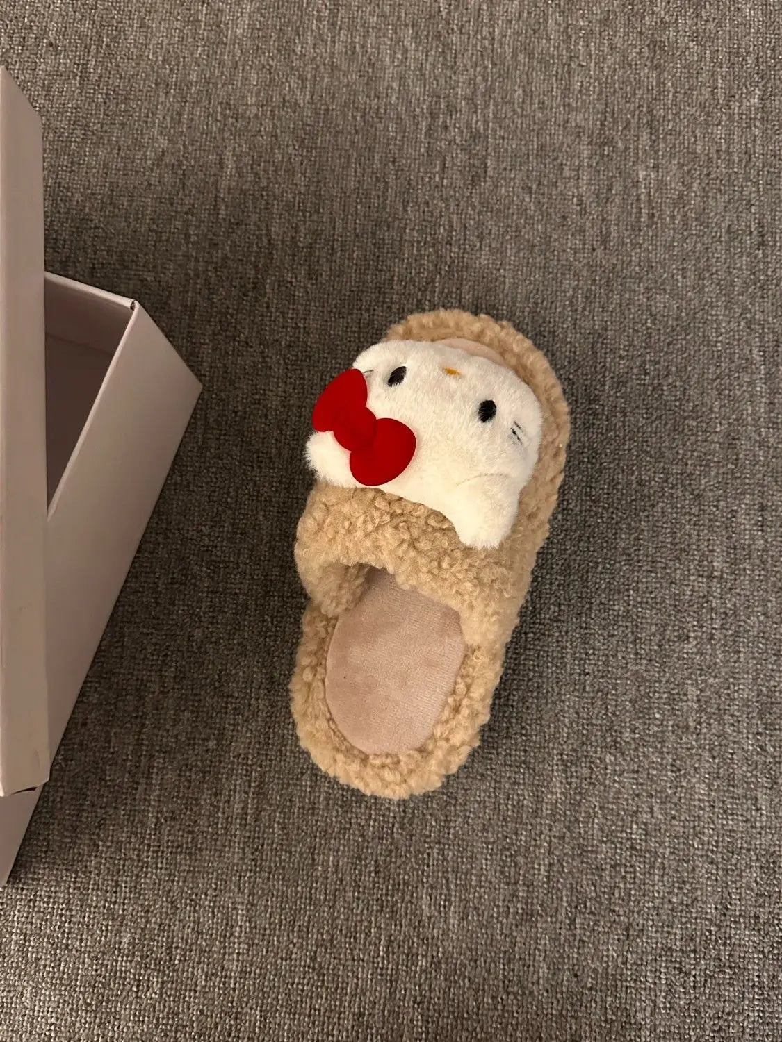 New Sanrio Sweet Hello Kitty Warm Cotton Slippers For Student Dormitory Comfortable One Word Hairy Adult Cotton Slippers