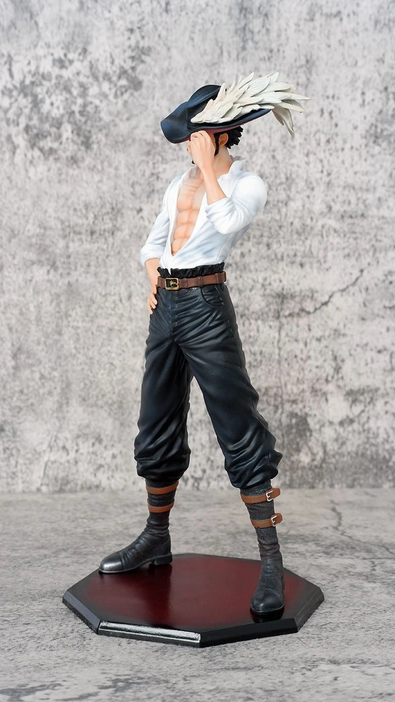 29cm ONE PIECE Dracule Mihawk Anime Figures Top Decisive Battle Action Figure PVC Model Toys Collection Ornaments Doll Fans Gift