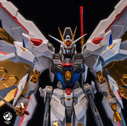 In Stock Minerva Hobby Head Carving STRIKE FREEDOM MG MGEX Assembly Model Kit Fate With Lamp Toy Mecha Model Head Toys Gifts