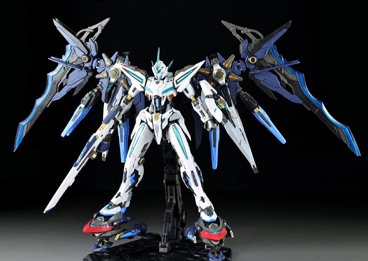 Motor Nuclear Huan Ci MNP-CR01 1/100 Scale ABS Model Kit