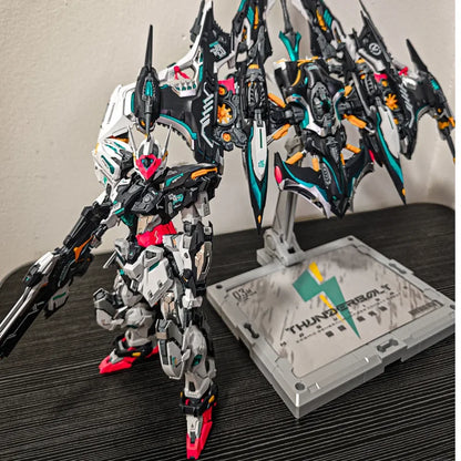 1/100 Scale Inera Infinite Dimension Thunderbolt Manta Ray Original  Mecha Plastic Model Kit Action Figures Engraved Lines Clear