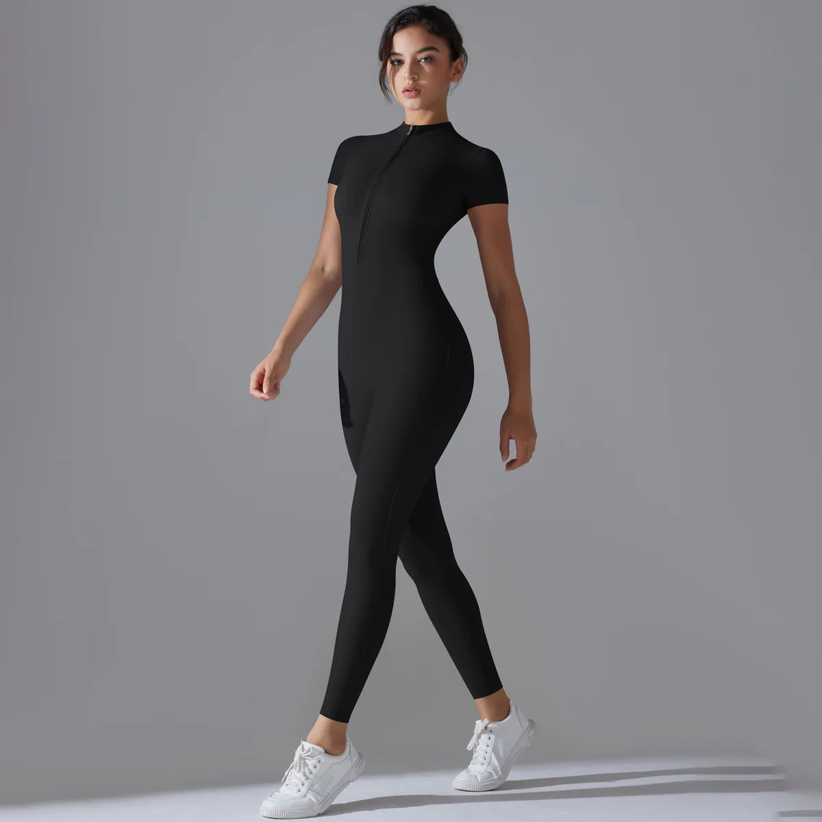 Naked zipper short sleeved yoga suit jumpsuit, quick drying breathable outdoor sports tight fitting jumpsuit, fitness suit