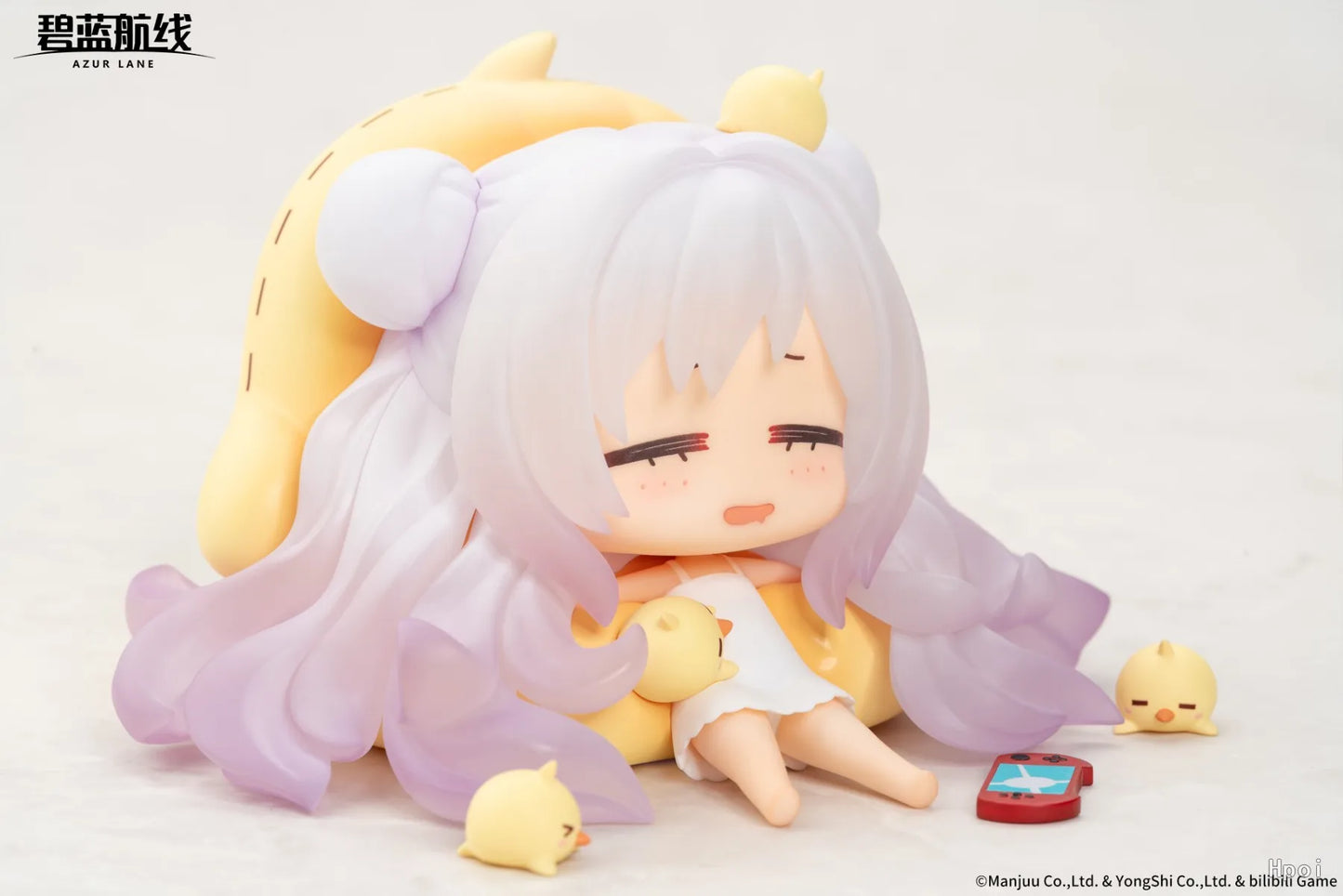 8CM Anime Game Azur Lane MNF Le Malin Figure JUUs Time Sitting Model Toy Gift Collection Aciton Figure Comes with Eye Mask