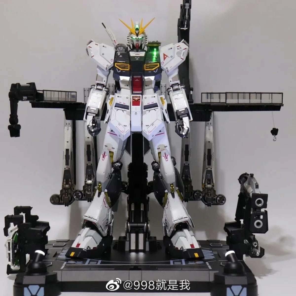 In Stock DABAN Model RX-93 V PG 1/60 Metal Structure Toys Assembly Model Kit Action Figure Plastic Robot Ornament Gifts