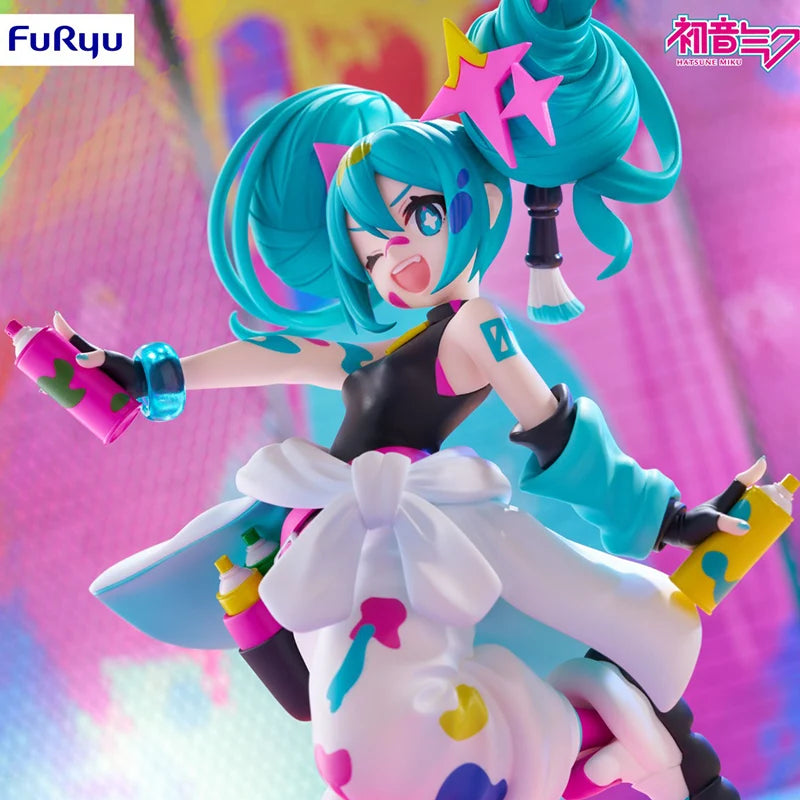 FuRyu Hatsune Miku Painting Girl Ver. 19CM PVC Model
