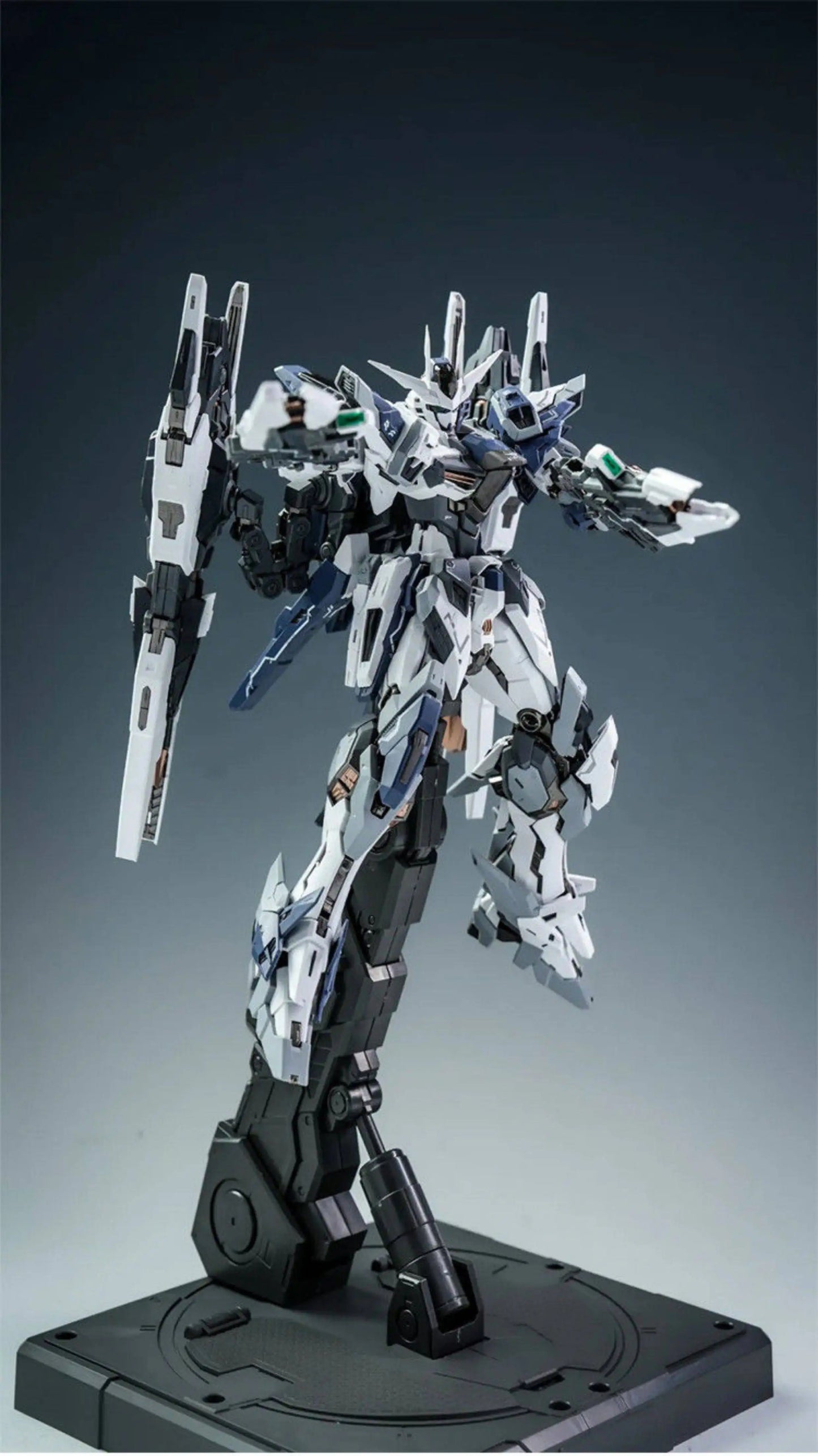 JOY TOY Star Eternal Emerald Zero Ver 1/100 ABS Model Kit